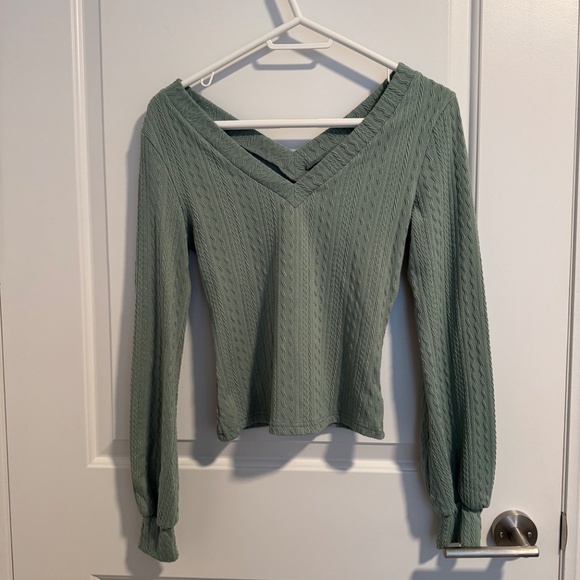 Green Knitted V-Neck Sweater Size Small - Picture 4 of 4